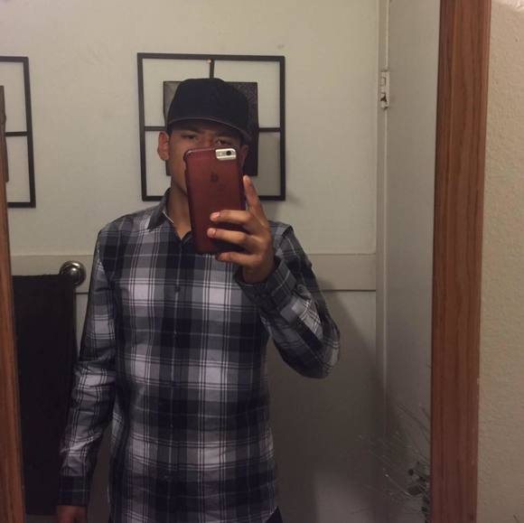 Meet your Posher, Alfredo - Picture 1 of 1